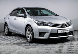Подержанный автомобиль Toyota Corolla Sedan 2014 года (3 фото)