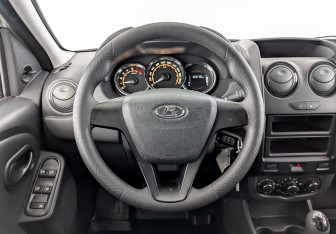 Подержанный автомобиль LADA (ВАЗ) Largus Wagon 2025 года (21 фото)