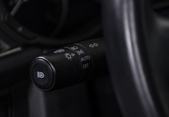 Подержанный автомобиль Mazda CX-30 2021 года (23 фото)