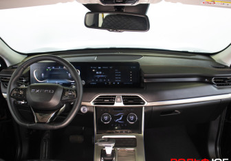 Подержанный автомобиль Exeed TXL 2023 года (12 фото)