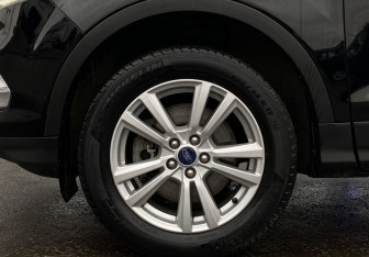 Подержанный автомобиль Ford Kuga 2019 года (9 фото)