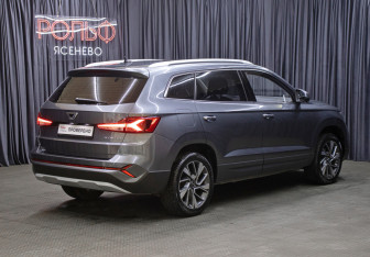 Подержанный автомобиль Jetta VS7 2023 года (5 фото)