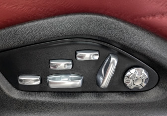 Подержанный автомобиль Porsche Cayenne 2018 года (26 фото)