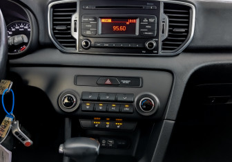 Подержанный автомобиль Kia Sportage 2017 года (15 фото)