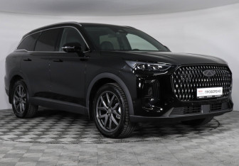 Подержанный автомобиль Chery Tiggo 9 2024 года (3 фото)
