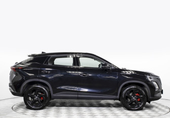 Подержанный автомобиль Omoda C5 2023 года (4 фото)