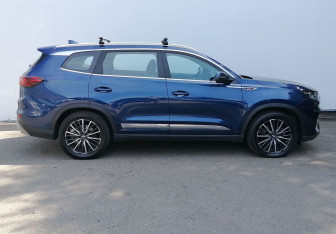 Подержанный автомобиль Chery Tiggo 8 Pro 2021 года (4 фото)