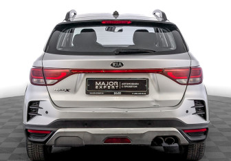 Подержанный автомобиль Kia Rio Hatchback 2021 года (6 фото)