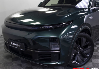 Подержанный автомобиль LiXiang L7 2023 года (29 фото)