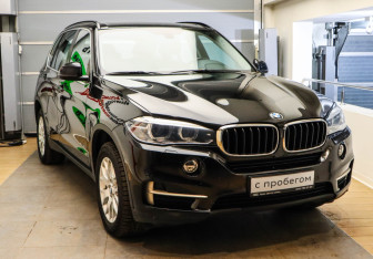 Подержанный автомобиль BMW X5 2016 года (3 фото)