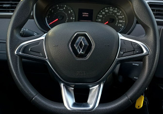 Подержанный автомобиль Renault Arkana 2019 года (13 фото)