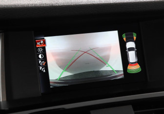 Подержанный автомобиль BMW X3 2016 года (16 фото)