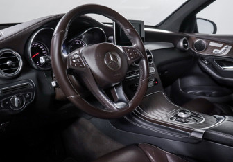 Подержанный автомобиль Mercedes-Benz GLC Coupe 2017 года (14 фото)