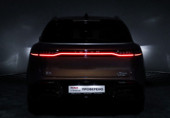 Подержанный автомобиль Voyah Free 2023 года (19 фото)