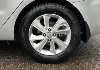 Подержанный автомобиль Kia Rio Sedan 2014 года (16 фото)