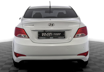 Подержанный автомобиль Hyundai Solaris Sedan 2016 года (6 фото)