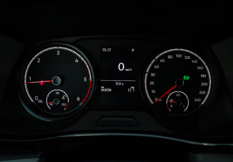 Подержанный автомобиль Volkswagen Caravelle 2021 года (24 фото)