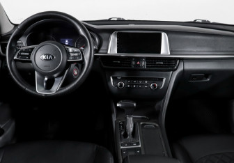Подержанный автомобиль Kia Optima Sedan 2019 года (12 фото)