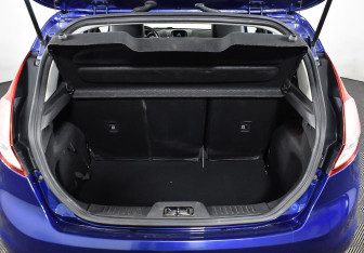 Подержанный автомобиль Ford Fiesta Hatchback 2017 года (14 фото)