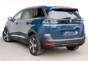 Подержанный автомобиль Peugeot 5008 Suv 2021 года (7 фото)