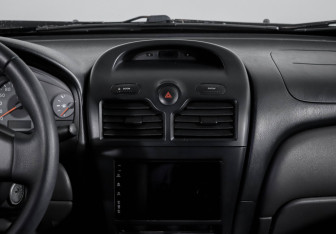 Подержанный автомобиль Nissan Almera Classic 2009 года (12 фото)