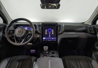 Новый Hongqi HS3 2025 (10 фото)