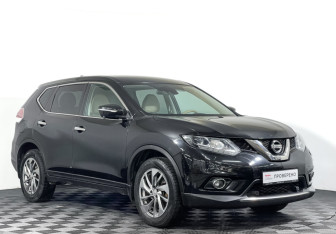 Подержанный автомобиль Nissan X-Trail 2017 года (3 фото)