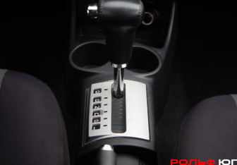 Подержанный автомобиль Hyundai Getz 2010 года (14 фото)