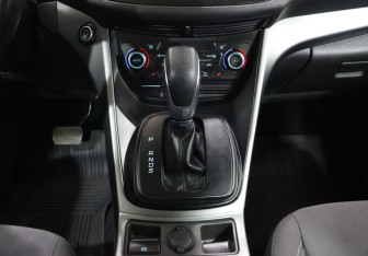 Подержанный автомобиль Ford Kuga 2018 года (18 фото)