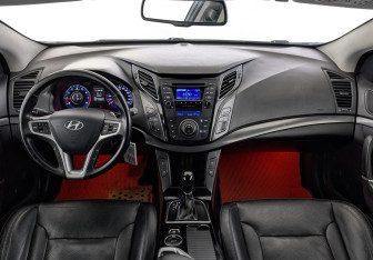Подержанный автомобиль Hyundai i40 Sedan 2014 года (14 фото)