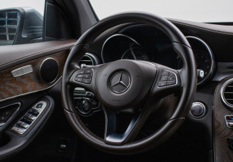 Подержанный автомобиль Mercedes-Benz GLC Coupe 2018 года (15 фото)