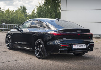 Подержанный автомобиль Audi A5 Liftback 2025 года (8 фото)