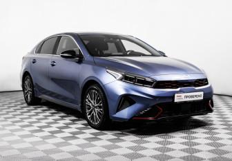 Подержанный автомобиль Kia Cerato Sedan 2022 года (3 фото)