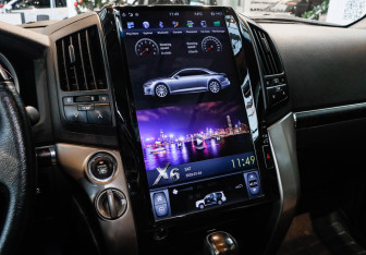 Подержанный автомобиль Toyota Land Cruiser Suv 2009 года (23 фото)