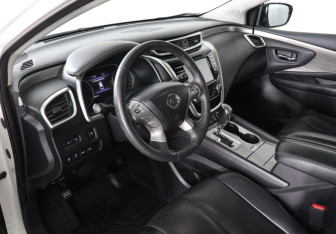 Подержанный автомобиль Nissan Murano Suv 2017 года (9 фото)