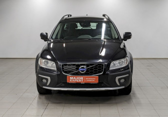 Подержанный автомобиль Volvo XC70 2014 года (2 фото)