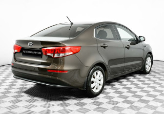 Подержанный автомобиль Kia Rio Sedan 2016 года (5 фото)