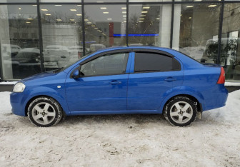Подержанный автомобиль Chevrolet Aveo Sedan 2010 года (5 фото)
