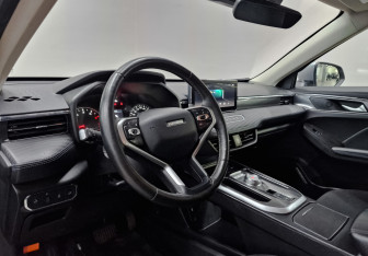 Подержанный автомобиль Haval Jolion 2022 года (15 фото)