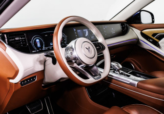 Подержанный автомобиль Voyah Free 2023 года (12 фото)