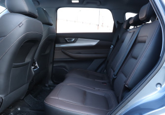 Подержанный автомобиль Chery Tiggo 8 Pro 2021 года (10 фото)