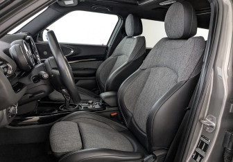 Подержанный автомобиль MINI Clubman Wagon 2019 года (20 фото)