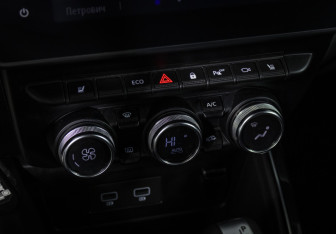 Подержанный автомобиль Renault Duster 2021 года (15 фото)