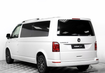 Подержанный автомобиль Volkswagen Caravelle 2018 года (7 фото)