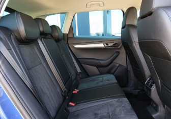 Подержанный автомобиль Skoda Karoq 2020 года (21 фото)