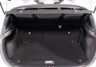 Подержанный автомобиль Kia Ceed Hatchback 2018 года (18 фото)