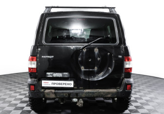 Подержанный автомобиль УАЗ Patriot 2013 года (6 фото)