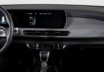 Подержанный автомобиль BAIC U5 Plus 2023 года (13 фото)