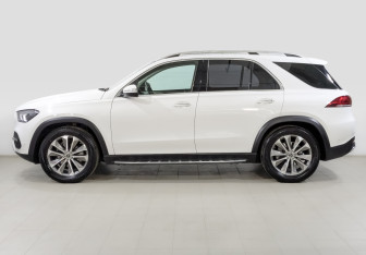 Подержанный автомобиль Mercedes-Benz GLE 2021 года (8 фото)