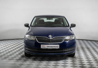 Подержанный автомобиль Skoda Rapid Liftback 2015 года (2 фото)